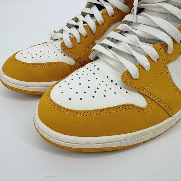 Nike Air Jordan 1 Retro High OG Yellow Ochre DZ5485-701 Size 11 EUC - Picture 6 of 10